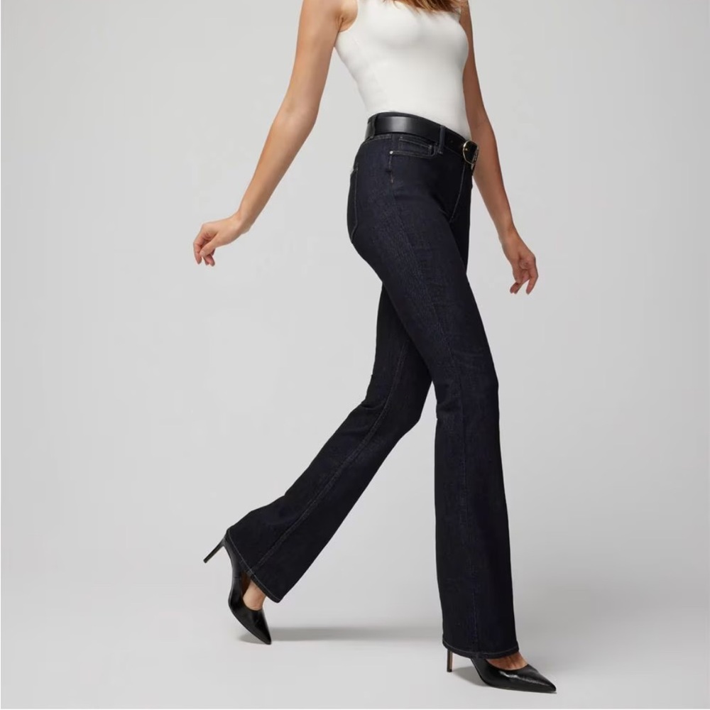 NWOT  White House Black Market Jeans sz 4
